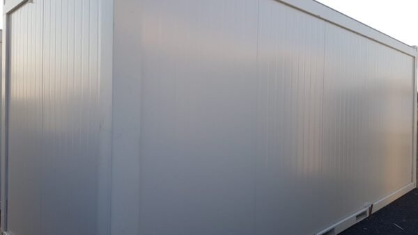 BATIMODULE 20′ Escritorio montado – Image 3