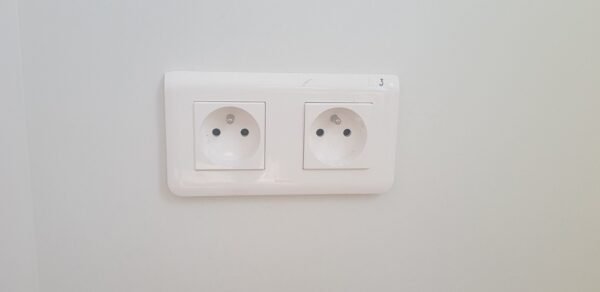 BATIMÓDULO 20′ Oficina (1 puerta / 2 ventanas) – Image 7