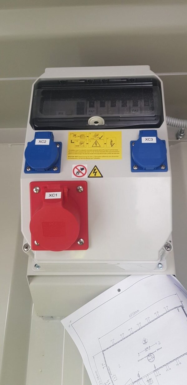 Contenedor de almacenamiento equipado de 20′ (Entregado*) – Image 7