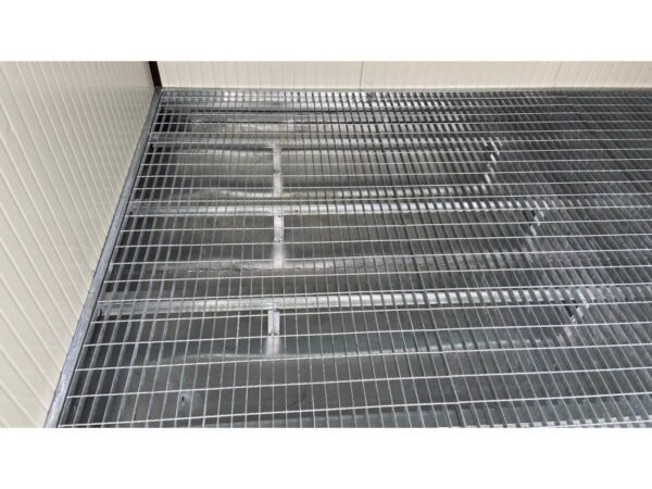 Contenedor prefabricado con cubeta colectora - Aislado - 300 X 240 - H 240 – Image 7